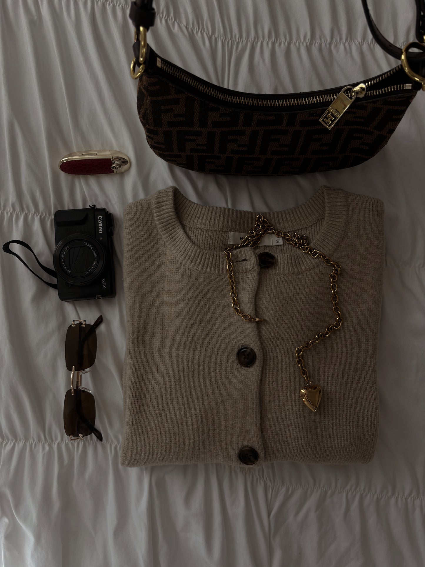 gris xl heart necklace